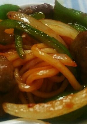 お弁当用焼そば麺でミートボールナポリタン-レシピのメイン写真