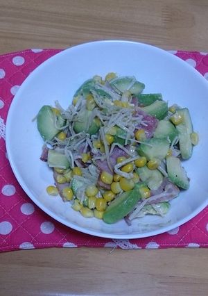 アボカドとベーコンのホットサラダ-レシピのメイン写真