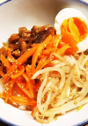 焼肉のタレと鳥もも肉で時短節約ビピンパ-レシピのメイン写真