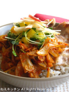 リンゴでやさしい豚キムチ丼-レシピのメイン写真