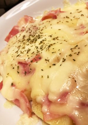 【簡単】じゃがいもとベーコンのチーズ焼き-レシピのメイン写真
