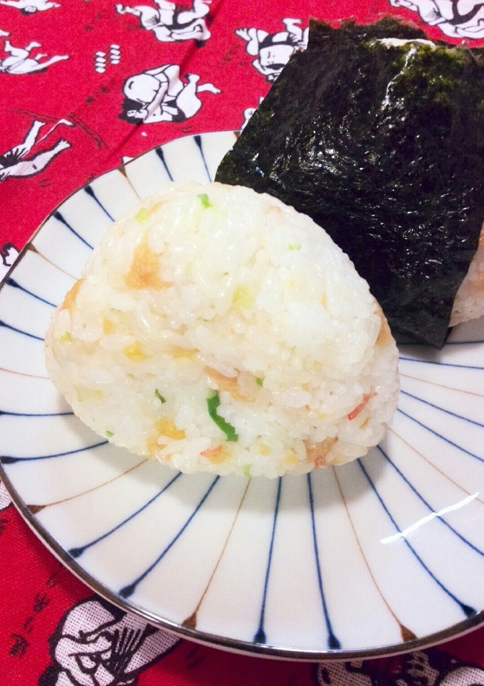 ✳揚げ玉とネギのタヌキおにぎり✳-レシピのメイン写真