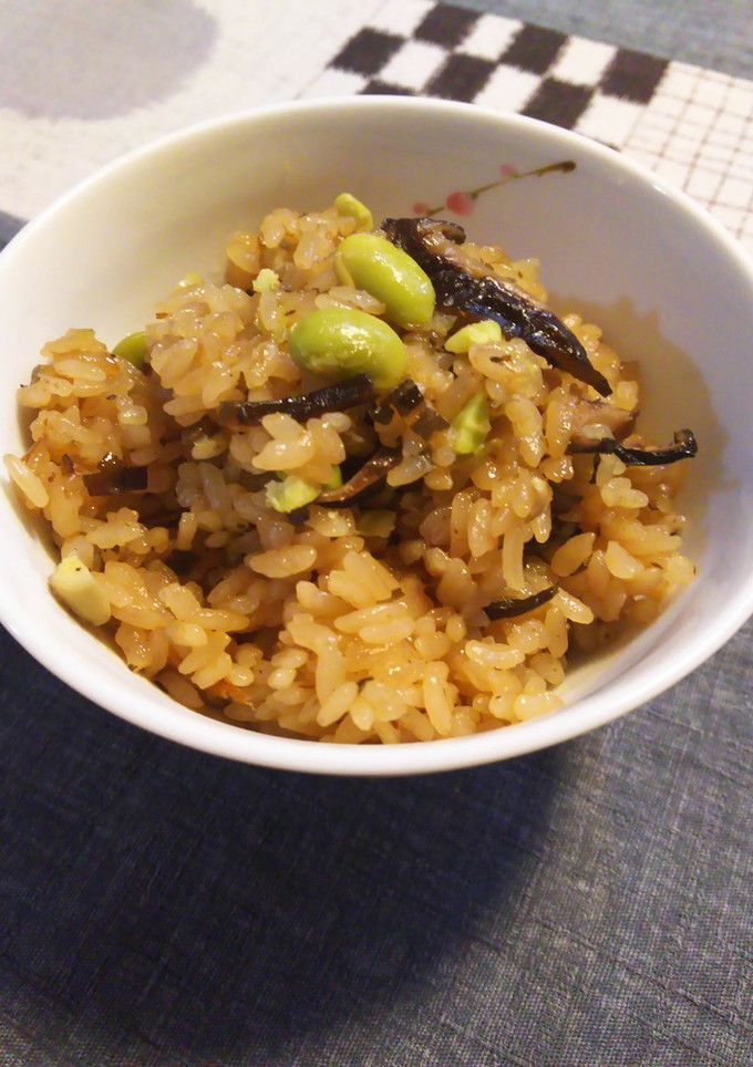 枝豆と塩こんぶのおこわ風-レシピのメイン写真