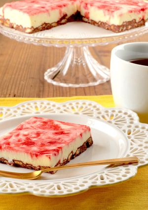 いちごのマーブルレアチーズケーキ-レシピのメイン写真