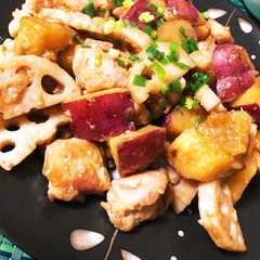 รูปของ さつまいもと鶏肉の甘辛炒め♬蓮根入り♬