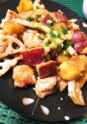 さつまいもと鶏肉の甘辛炒め♬蓮根入り♬-レシピのメイン写真