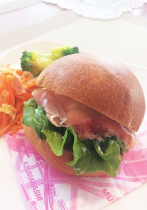 低糖質ふすまパンのロールサンド。-レシピのメイン写真