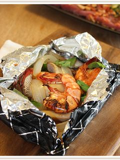 包み焼きで簡単!エビのバジル醤油焼き-レシピのメイン写真