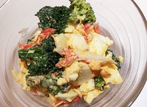 ゆで卵カニカマブロッコリーのデリ風サラダ-レシピのメイン写真