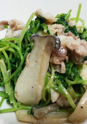 豆苗豚バラエリンギのガーリックマヨ-レシピのメイン写真