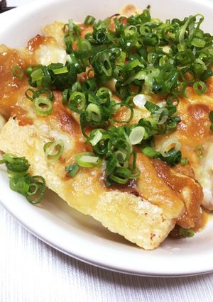 栃尾油揚げのにんにく味噌チーズ焼き-レシピのメイン写真