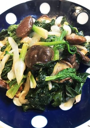 ちっちゃな椎茸と☆縮みほうれん草のソテー-レシピのメイン写真