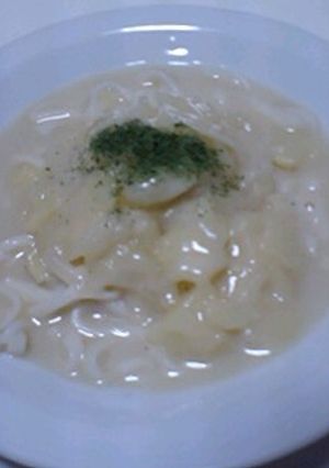 ビシソワーズ風冷製スープスパ　（うどん）-レシピのメイン写真