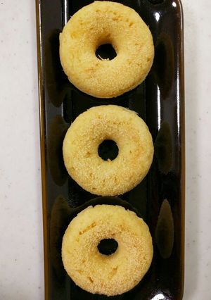 豆腐でヘルシー☆もちフワ焼きドーナツ-レシピのメイン写真