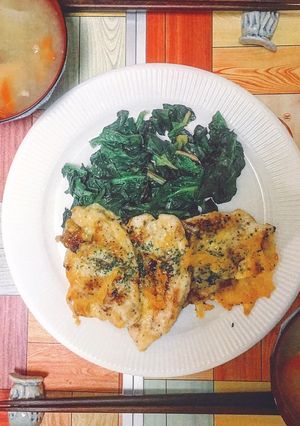 簡単 ささみチーズ焼きとほうれん草ソテー-レシピのメイン写真