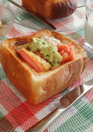超厚切り食パンのくり抜きオープンサンド-レシピのメイン写真
