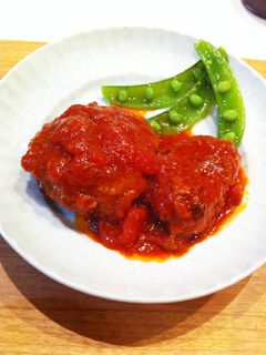 トマト缶で煮込みハンバーグ-レシピのメイン写真