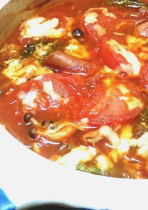 シメまで美味しい!トマト鍋-レシピのメイン写真