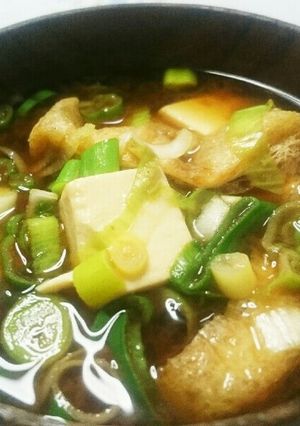 お豆腐と油揚げの赤味噌お味噌汁-レシピのメイン写真