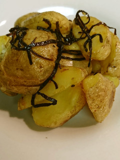 じゃが塩昆布ゴマ油和え-レシピのメイン写真