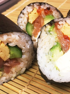 デパ地下風いくら&クリームチーズ 太巻き-レシピのメイン写真