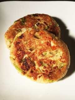 キャベツたっぷりカリッと豆腐ハンバーグ-レシピのメイン写真