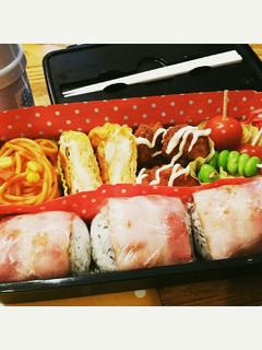 部活弁当♡モリモリベーコンおにぎり♥-レシピのメイン写真