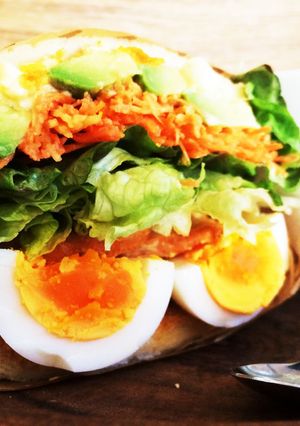 家カフェ♪彩りボリュームサンドイッチ！！-レシピのメイン写真
