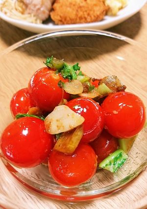 大根の葉とプチトマトのガーリック炒め-レシピのメイン写真