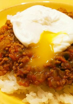 野菜たっぷりキーマカレー！ポーチドエッグ-レシピのメイン写真