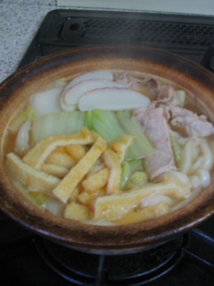 100均土鍋と鍋キューブde鍋焼きうどん-レシピのメイン写真