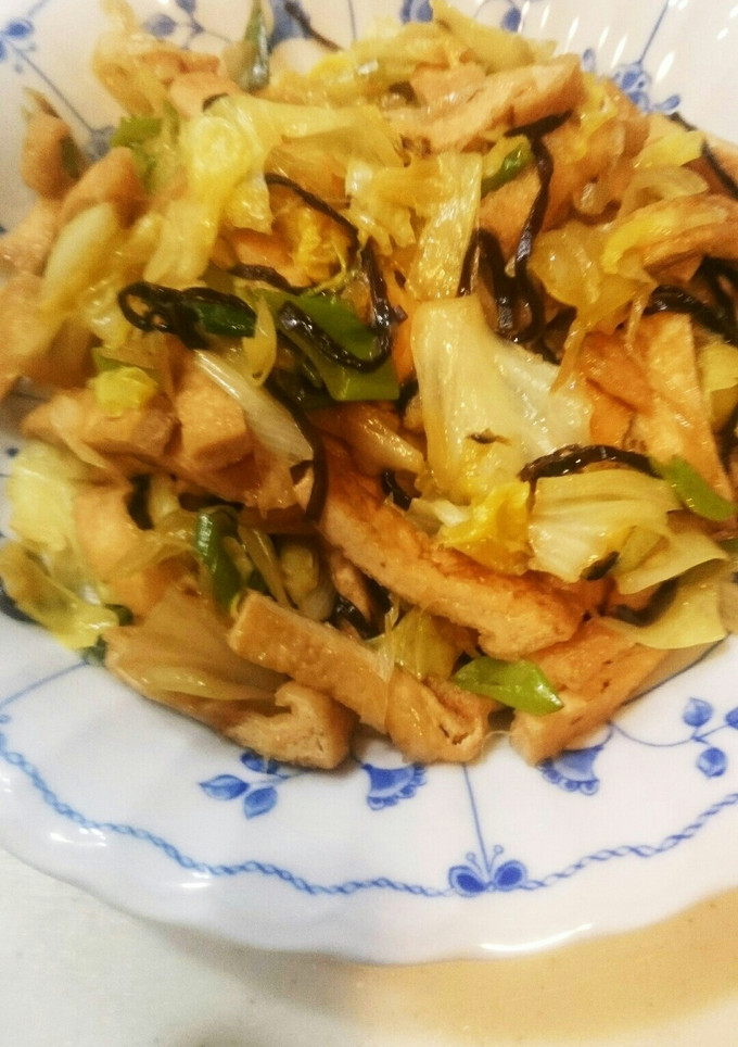 キャベツと油揚げの炒め物-レシピのメイン写真