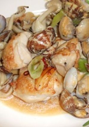 鶏肉とあさりのピリ辛ワイン蒸し-レシピのメイン写真
