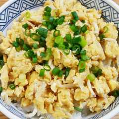 รูปของ シラスと卵のそぼろ丼