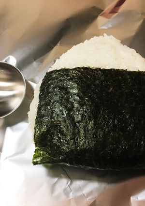 バクダンおにぎり-レシピのメイン写真