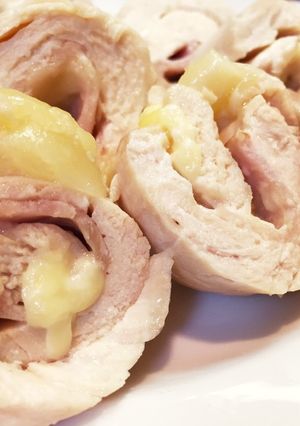 レンジで♡鶏胸肉のチーズハムロール❁*+-レシピのメイン写真