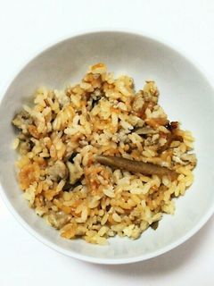 簡単☆鶏ごぼうの炊き込みご飯-レシピのメイン写真