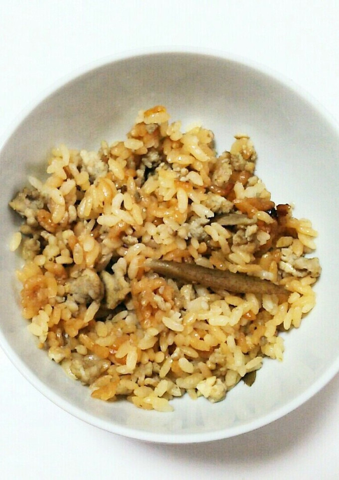 簡単☆鶏ごぼうの炊き込みご飯-レシピのメイン写真