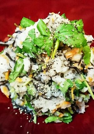 みつばとひじきの山芋和え-レシピのメイン写真