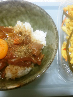 どて飯スジ肉入り 卵のせ 浪速の味-レシピのメイン写真