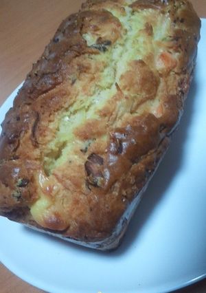 HMでサーモンとチーズのケークサレ-レシピのメイン写真