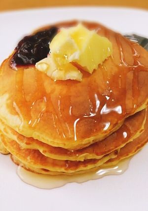 もちっとしっとり。薄焼きパンケーキ-レシピのメイン写真
