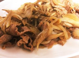 簡単♡牛コマ切れと舞茸のしょうが焼き-レシピのメイン写真