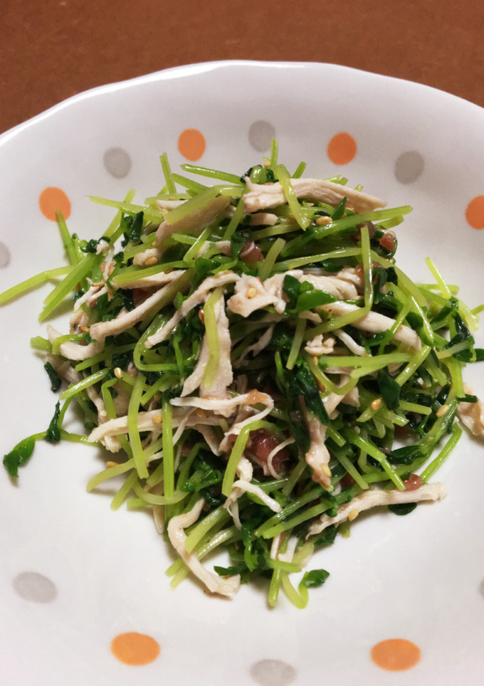 簡単♬豆苗と蒸し鶏の梅カツオ和え-レシピのメイン写真