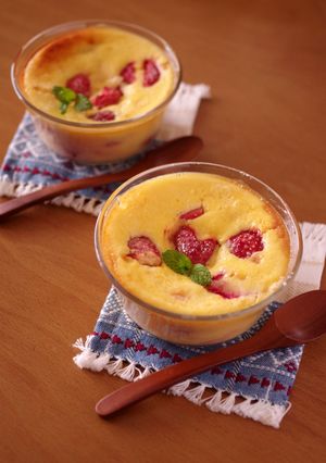 イチゴの簡単クラフティ風チーズケーキ-レシピのメイン写真