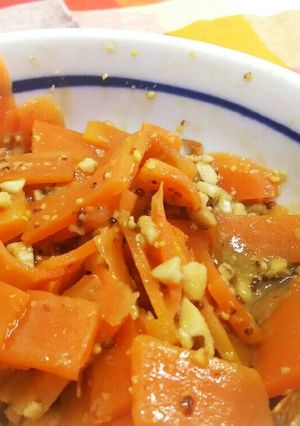 レンジで！人参とナッツの粒マスタード和え-レシピのメイン写真