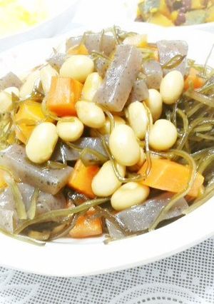 副菜*切り昆布と大豆の炒め煮(昆布つゆ)-レシピのメイン写真