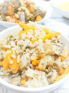 新生姜で*さばと玄米の炊き込みご飯-レシピのメイン写真