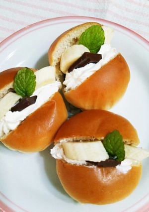 ちょとおめかし♡クリームバナナチョコパン-レシピのメイン写真