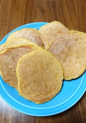 簡単！栄養満点！人参入りホットケーキ-レシピのメイン写真